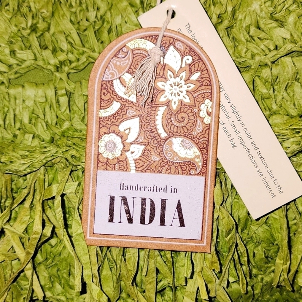 Handcrafted In India Green Fringe Tote Bag - Picture 2 of 6